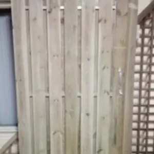 Voorbeeld geïmpregneerde schuifpoort op poortframe 190×136.5cm compleet met schuifsysteem Lage Kosten