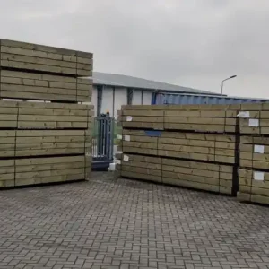 Rechtstreeks Van De Fabrikant Geschaafde palen geïmpregneerde midden-Europees vuren 14.5×14.5x500cm