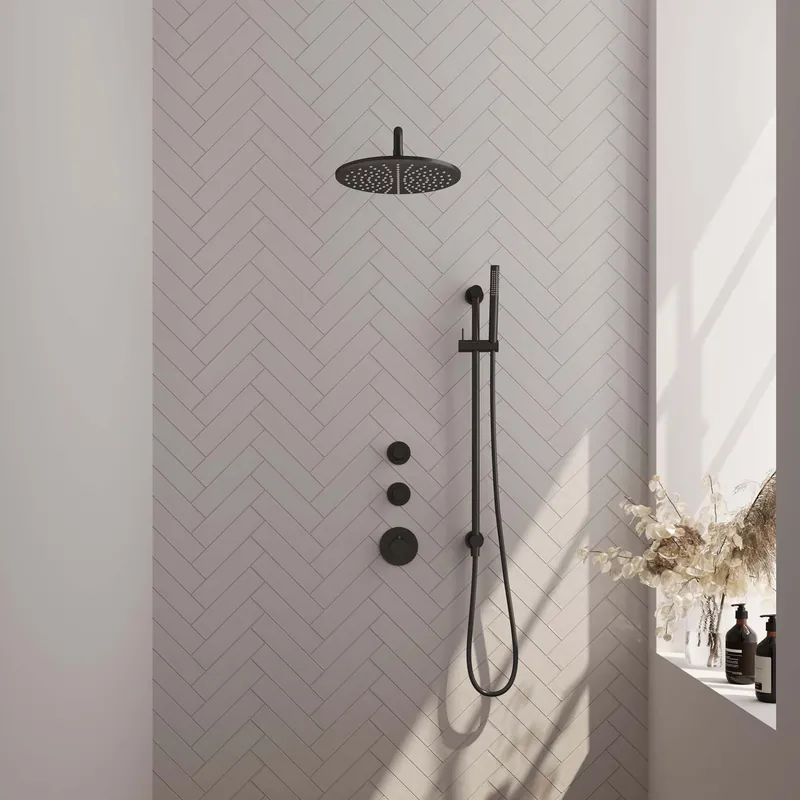 Brauer Black Carving Regendoucheset: Thermostatische Inbouwkraan met Stopkranen, Gebogen Wandarm, Douchekop 30cm, Glijstang met Wateruitlaat, Staafhanddouche & Doucheslang - Set 16 - Geribbeld Draaiknoppen - Mat Zwart Merkproduct