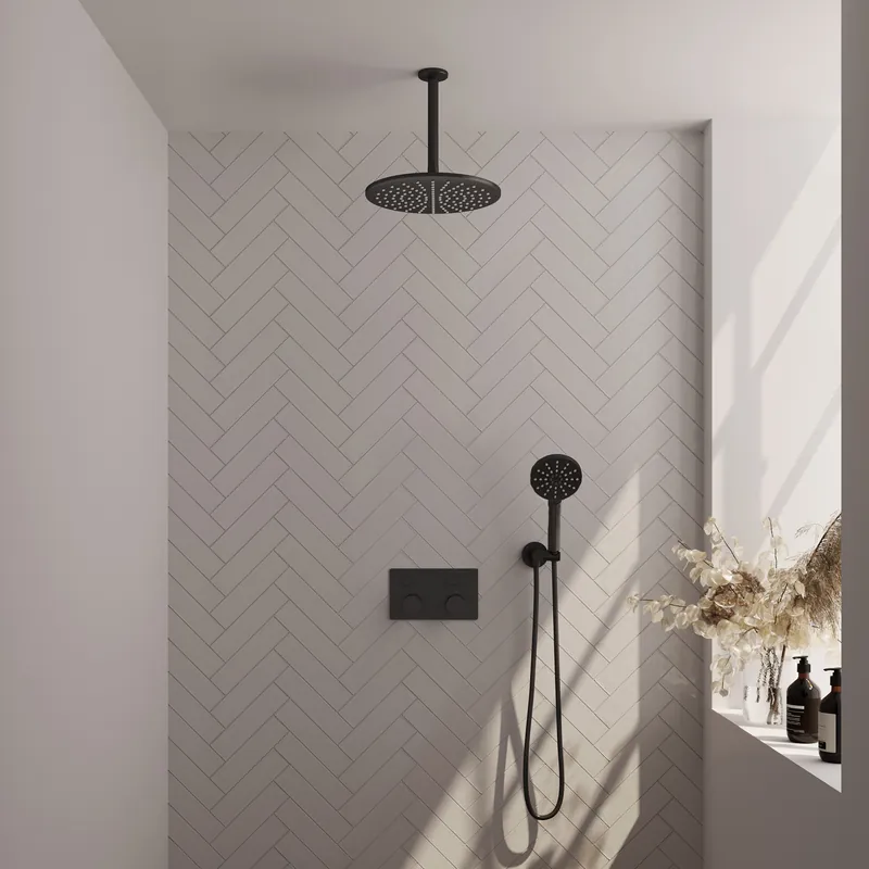Meest Verkocht Brauer Black Carving Regendoucheset: Thermostatische Inbouwkraan met Drukknoppen, Plafondarm, Douchekop 30cm, Wandhouder met Wateruitlaat, 3-Standen Handdouche & Doucheslang - Set 60 - Geribbeld Draaiknoppen - Mat Zwart