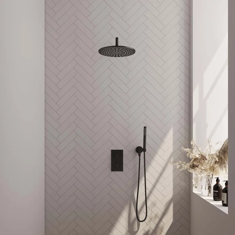 Brauer Black Editon Regendoucheset: Thermostatische Inbouwkraan met 3-Weg Omstel, Gebogen Wandarm, Douchekop 30cm, Wandhouder met Wateruitlaat, Staafhanddouche & Doucheslang - Set 28 - Draaiknoppen - Mat Zwart Favoriet