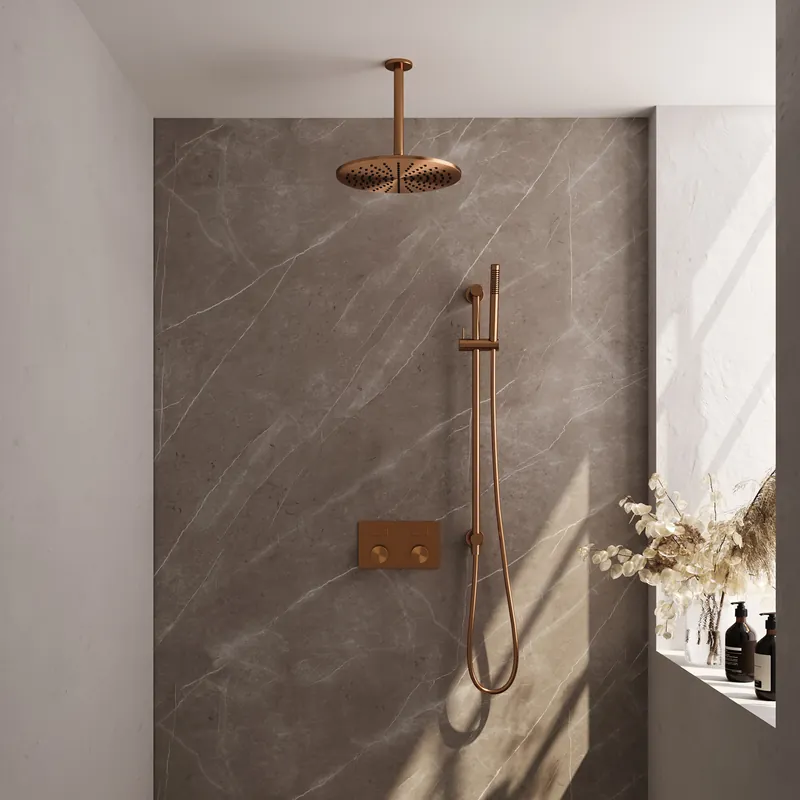 Meest Verkocht Brauer Copper Carving Regendoucheset: Thermostatische Inbouwkraan met Drukknoppen, Plafondarm, Douchekop 30cm, Glijstang met Wateruitlaat, Staafhanddouche & Doucheslang - Set 66 - Geribbeld Draaiknoppen - PVD - Geborsteld Koper