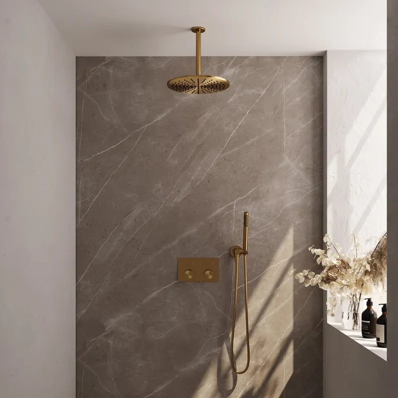 Brauer Gold Carving Regendoucheset: Thermostatische Inbouwkraan met Drukknoppen, Plafondarm, Douchekop 30cm, Wandhouder met Wateruitlaat, Staafhanddouche & Doucheslang - Set 54 - Geribbeld Draaiknoppen - PVD - Geborsteld Goud Meest Verkocht