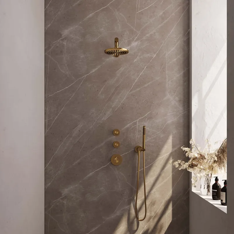 Brauer Gold Editon Regendoucheset: Thermostatische Inbouwkraan met Stopkranen, Rechte Wandarm, Douchekop 20cm, Wandhouder met Wateruitlaat, Staafhanddouche & Doucheslang - Set 1 - Draaiknoppen - PVD - Geborsteld Goud Gratis Retour