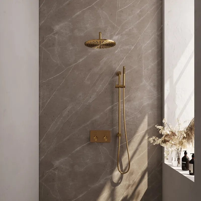 Brauer Gold Editon Regendoucheset: Thermostatische Inbouwkraan met Drukknoppen, Gebogen Wandarm, Douchekop 30cm, Glijstang met Wateruitlaat, Staafhanddouche & Doucheslang - Set 64 - Draaiknoppen - PVD - Geborsteld Goud Direct Beschikbaar