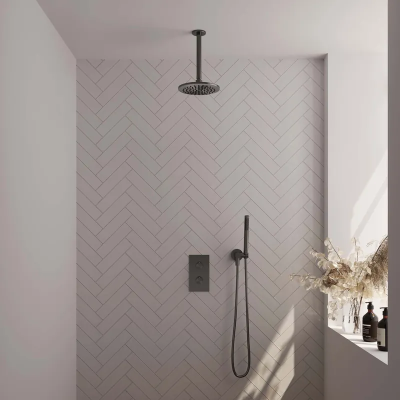 Beste Prijs Brauer Gunmetal Carving Regendoucheset: Thermostatische Inbouwkraan met 3-Weg Omstel, Plafondarm, Douchekop 20cm, Wandhouder met Wateruitlaat, Staafhanddouche & Doucheslang - Set 29 - Geribbeld Draaiknoppen - PVD - Geborsteld Gunmetal