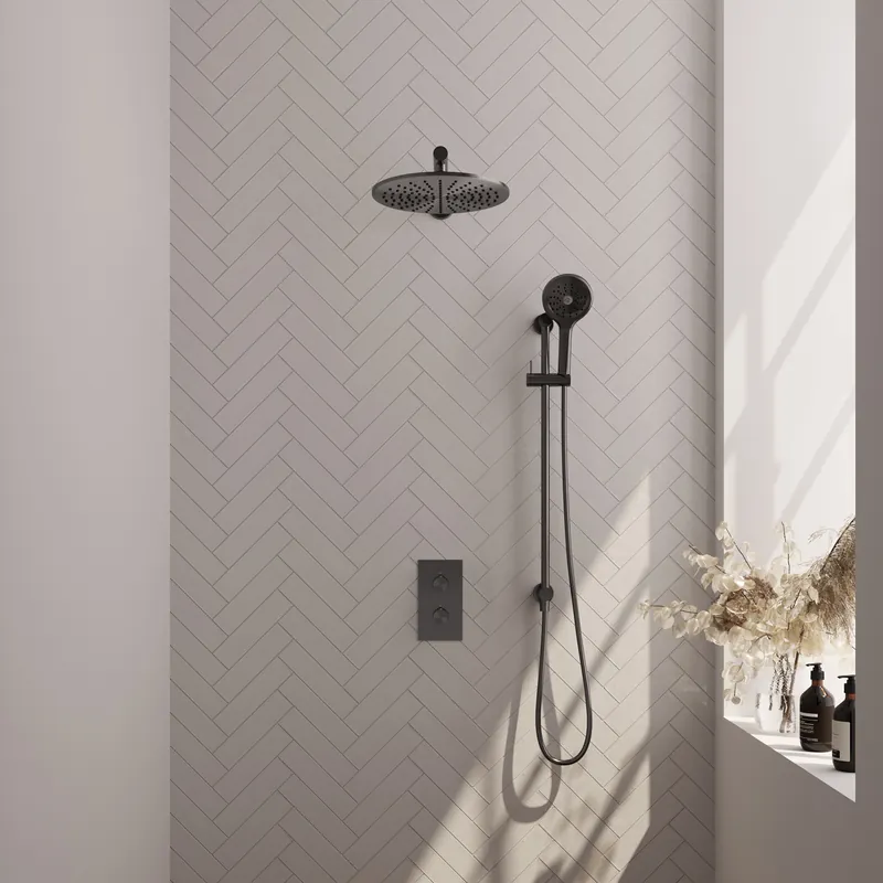 Beste Prijs Brauer Gunmetal Carving Regendoucheset: Thermostatische Inbouwkraan met 3-Weg Omstel, Rechte Wandarm, Douchekop 30cm, Glijstang met Wateruitlaat, 3-Standen Handdouche & Doucheslang - Set 44 - Geribbeld Draaiknoppen - PVD - Geborsteld Gunmetal