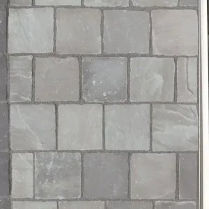 Rechtstreeks Van De Fabrikant Kandla Grey Kassei 14x14x6/8 (p/pak) - maandprijs